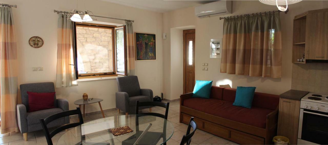 Olive Stonehouses Kalamata Luaran gambar