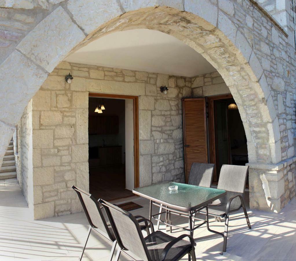 Olive Stonehouses Kalamata Luaran gambar